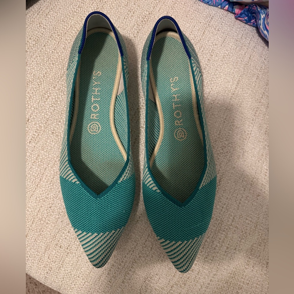 Rothy’s Point Turquoise Striped Flat Size 9.5